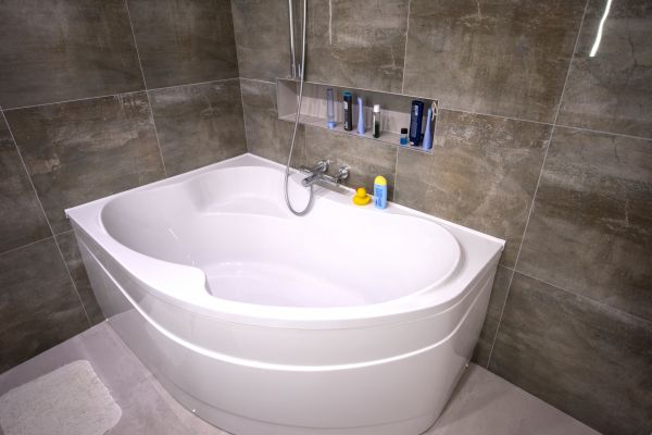 Large Bathtub Installation in Silverthorne